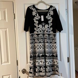NWT Roz & Ali black and white size large dress